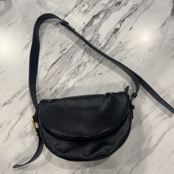 Flour Half Moon Crossbody Women's Street Level Black - Picture 2 of 15
